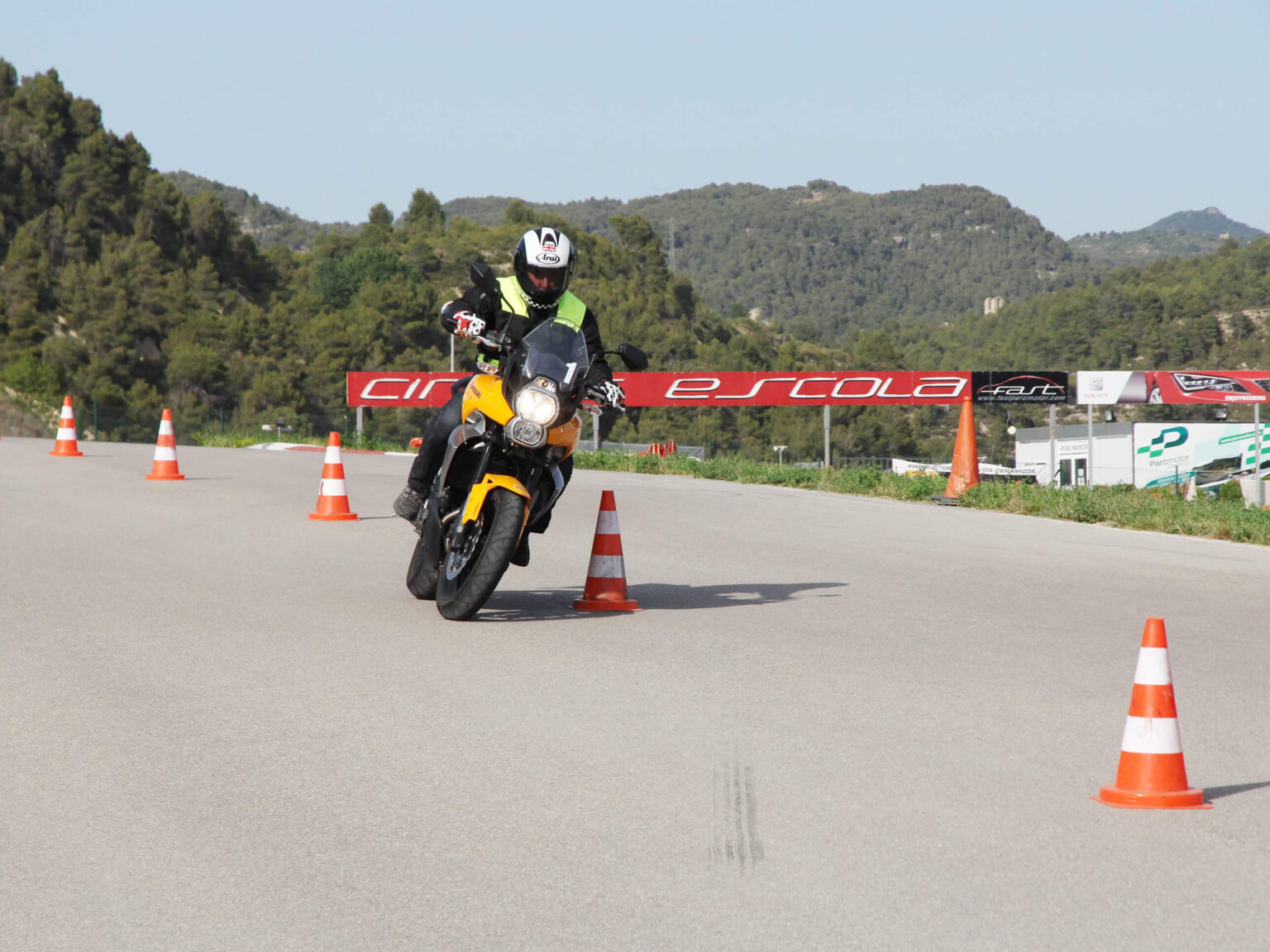 Regal curs de conducció Fast Experience Fast Parcmotor Regal curs de conducció Fast Experience Fast Parcmotor